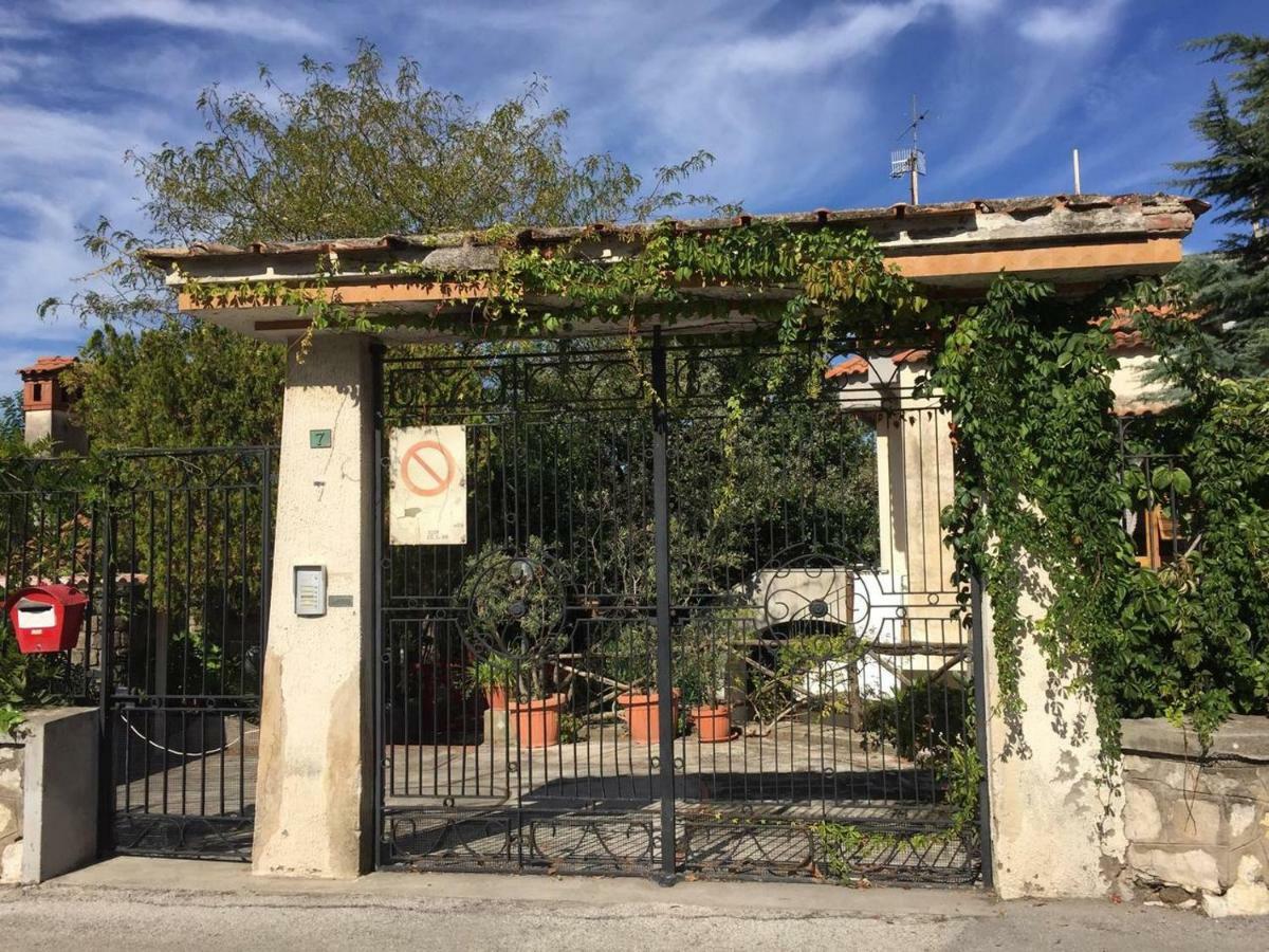 Villa La Quercia Meta Exteriör bild